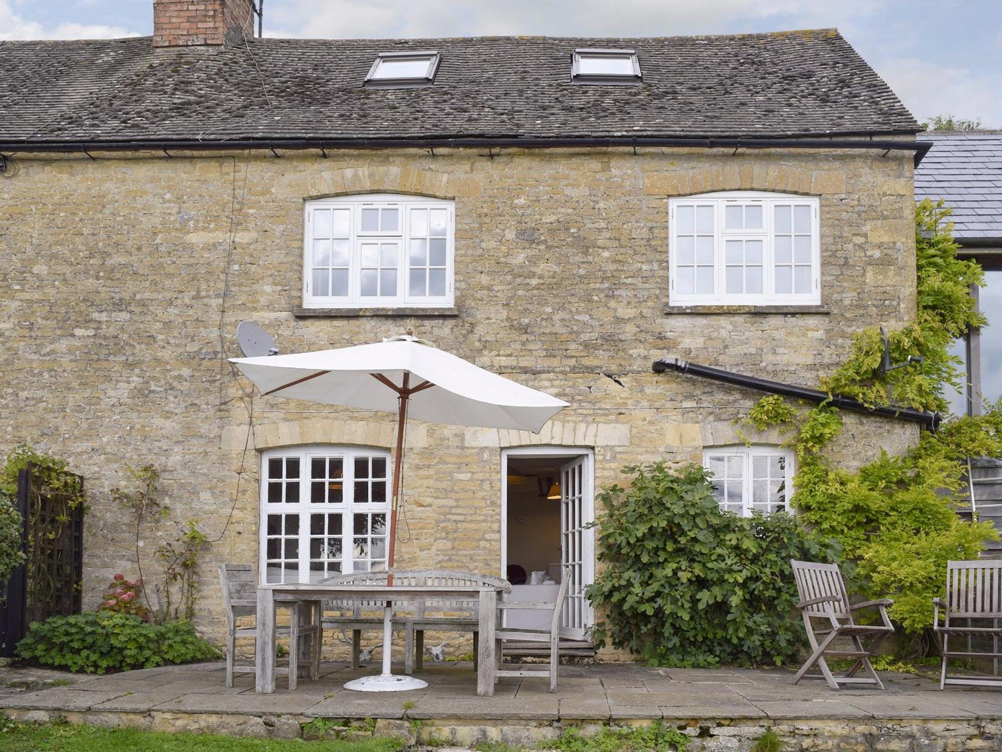 South View Cottage Chadlington Exterior photo